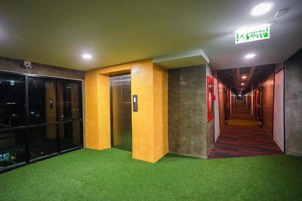 Ps Extra Hotel Hat Yai Exterior photo