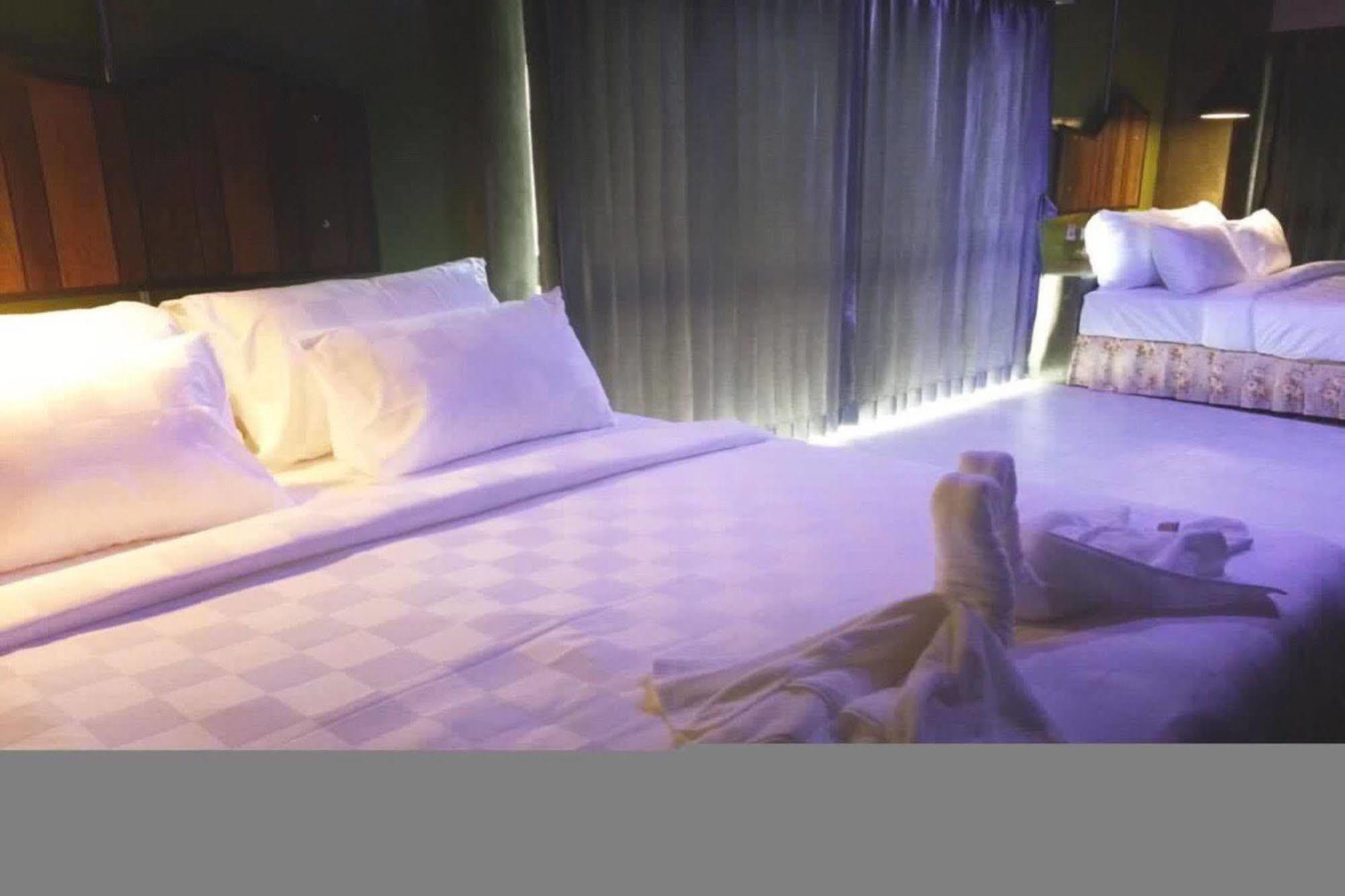 Ps Extra Hotel Hat Yai Exterior photo